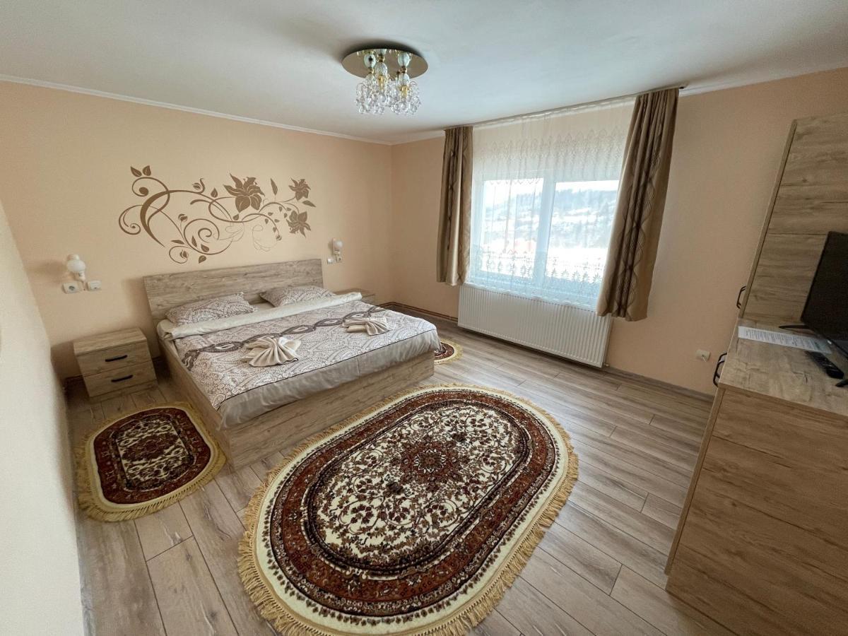 Casa Elena ξενώνας Μπραν Εξωτερικό φωτογραφία